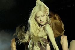 Góc khuất BLACKPINK: Nhập viện như cơm bữa, mất tự do, tính mạng bị đe dọa