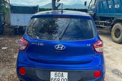 Cha giao ôtô cho con trai 16 tuổi điều khiển, tông hàng loạt xe máy chờ đèn đỏ