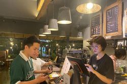 Một ngày làm thêm của nữ sinh Học viện Báo chí và Tuyên truyền