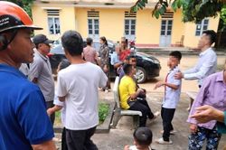 Bóng bay phát nổ sau lễ khai giảng, 7 học sinh nhập viện