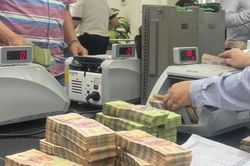 Các 'ông lớn' ngân hàng bắt đầu cho vay trả nợ ngân hàng khác