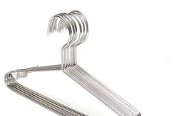 Mắc áo thép nhập khẩu từ Việt Nam tiếp tục bị Hoa Kỳ áp thuế chống bán phá giá
