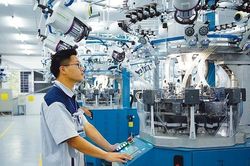 Trình Quốc hội nghị quyết về thuế thu nhập doanh nghiệp bổ sung