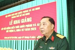 TP Hồ Chí Minh khai giảng lớp bồi dưỡng kiến thức quốc phòng và an ninh đối tượng 3
