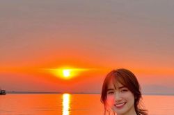 'Thị màu' Hòa Minzy muốn được cầu hôn?