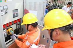 EVN thông tin về cắt giảm chi phí, giảm giá thành điện sản xuất