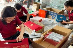 Bánh Trung thu hàng cao cấp, nhập ngoại khuấy động thị trường cận kề Tết Trung thu