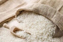 Malaysia bắt đầu đàm phán nhập khẩu gạo với Ấn Độ