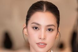 Mỹ nữ 'nghìn năm có một' đi ăn cưới toàn mặc váy xẻ đến hông