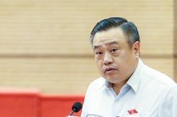 Chủ tịch Hà Nội: Xử lý các khu chôn lấp rác thải thành công viên