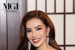 Lê Hoàng Phương thể hiện thế nào trong buổi gặp Chủ tịch Miss Grand International?
