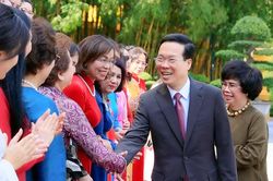 Chủ tịch nước gặp mặt đại biểu Hiệp hội Doanh nhân nữ Việt Nam