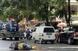 Công an quận Thanh Xuân tìm nhân chứng vụ tai nạn bí ẩn khiến một người tử vong trên phố Lê Trọng Tấn