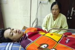 Hơn 320 triệu đồng đến với người phụ nữ có hoàn cảnh khó khăn, chồng đi biệt tích, con gặp nạn nguy kịch