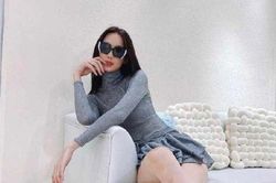 Mỹ nhân Cần Thơ thích mặc short ngắn vi vu nước ngoài, khoe trọn đôi chân 1,23m