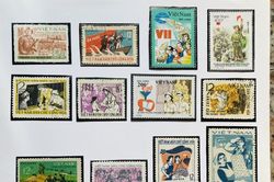 Hoạt động của thanh niên trên tem