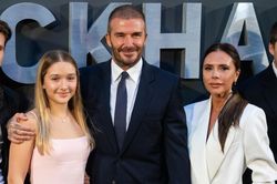Con gái David Beckham phổng phao, xinh như hotgirl ở tuổi 12
