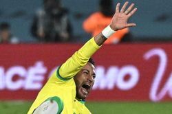 Neymar chấn thương nặng nhất từ trước tới nay