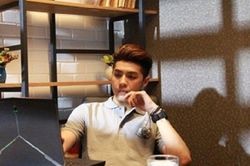 'Bạn trai Mai Phương Thúy' U40 sở hữu nhà hơn 20 tỷ, đi xế hộp 'đắt xắt ra miếng'