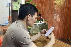 Nậm Pồ khó thực hiện thanh toán không dùng tiền mặt trong trường học