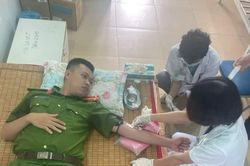Trung úy công an hiến máu kịp thời cứu sống bệnh nhân bị thủng tạng rỗng