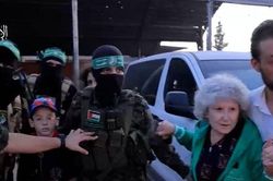Chi tiết việc trao đổi con tin, tù nhân giữa Israel và Hamas trong ngày đầu ngừng bắn