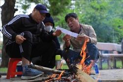 Hà Nội: Người dân đón đợt rét đậm nhất từ đầu mùa
