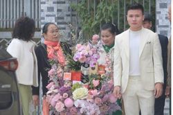 Những hình ảnh đầu tiên Quang Hải đi hỏi cưới bạn gái Chu Thanh Huyền