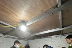 Hà Nội: Phát hiện, tạm giữ hơn 200 bình khí cười không rõ nguồn gốc