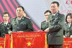 Thanh tra tỉnh Cà Mau được Thanh tra Chính phủ tặng Cờ thi đua hoàn thành xuất sắc nhiệm vụ