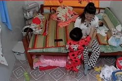 Thấy mẹ có biểu hiện 'lạ', con trai phản ứng khiến người xem cảm động
