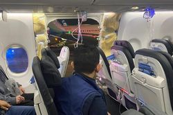 Chuyến bay của Alaska Airlines hạ cánh khẩn cấp do sự cố bung thân máy bay