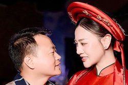 Bất ngờ khi bà bầu Phương Oanh được Shark Bình 'tháp tùng' đi diễn