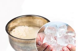 Bỏ 2 viên đá lạnh vào nồi cơm: Thật ngạc nhiên về kết quả khi cơm chín