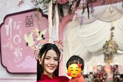 Tính cách của Chu Thanh Huyền được hé lộ qua cử chỉ với em bé, Quang Hải cũng phải gật gù về điểm này