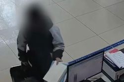 Bị ép học thêm, nam sinh Trung Quốc báo cảnh sát gia sư dạy trái phép