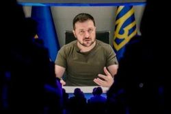 Hơn 80 nước đàm phán về sáng kiến hòa bình của Ukraine: Điện Kremlin lên tiếng