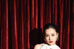 Hoạt động cộng đồng tích cực, Hoa hậu Tiểu Vy nhận giải 'Pretty Lady of The Year'