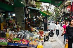 Hà Nội lên lộ trình thu phí vỉa hè