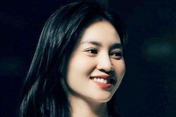 'Chị đẹp' Lan Ngọc lên tiếng về tin đồn sang Australia sinh con