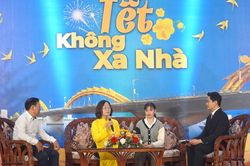 Tọa đàm 'Tết không xa nhà'