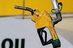 Giá xăng dầu hôm nay (6-2): Trên đường chinh phục lại mốc 80 USD/thùng
