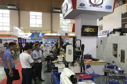 HSBC: Việt Nam khởi đầu năm 2024 bằng những dấu hiệu phục hồi kinh tế vững vàng
