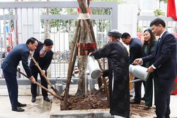 Quận Bắc Từ Liêm phát động Tết trồng cây Xuân Giáp Thìn 2024