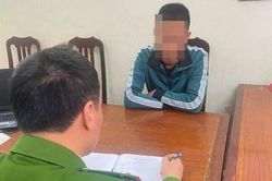 Nguyên nhân tài xế ô tô bất ngờ xuống xe, đạp ngã người chở hàng