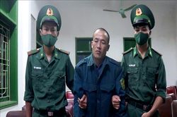 Bắt quả tang đối tượng vận chuyển 24.000 viên ma túy tổng hợp qua biên giới