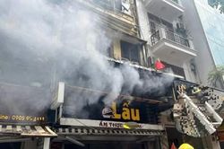 Hà Nội: Nhanh chóng dập tắt vụ cháy quán lẩu trên phố Hàng Hành (Hoàn Kiếm)