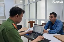 Bắt tạm giam nhân viên tín dụng ngân hàng lừa đảo chiếm đoạt tài sản