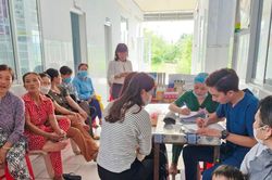 Chợ Mới truyền thông chăm sóc sức khỏe sinh sản