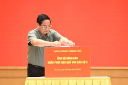 Thủ tướng Phạm Minh Chính dự lễ ủng hộ đồng bào khắc phục hậu quả cơn bão số 3
